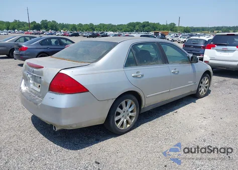 2006 Honda Accord 3.0 Lx z USA, uszkodzony, nr VIN 1HGCM66306A075971